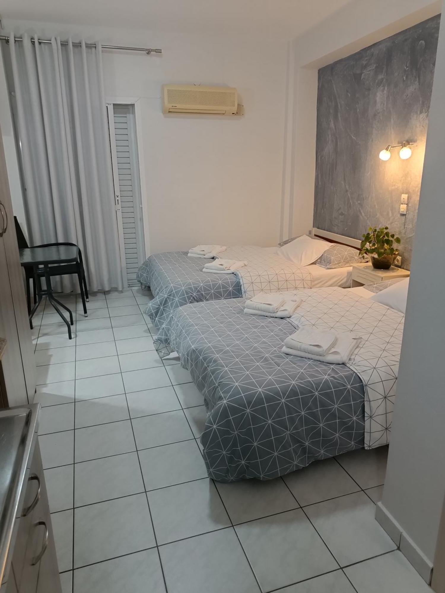 Rooms Anastasia Paralia Eksteriør bilde